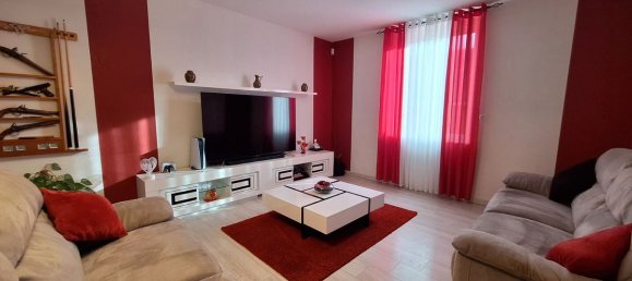 6 bedrooms House in Pont-du-Chateau, France No. 271703 4