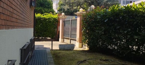 24 bedrooms Villa in Bologna, Italy No. 341167 4