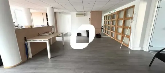 200m² Office in Lyon, France No. 302377 3