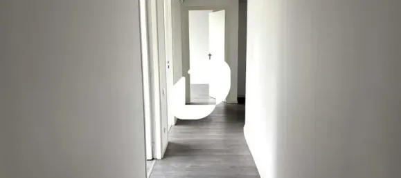 200m² Office in Lyon, France No. 302377 4