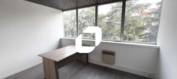 200m² Office in Lyon, France No. 302377 7