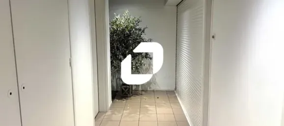 200m² Office in Lyon, France No. 302377 13