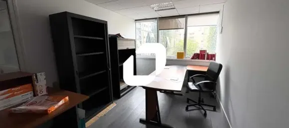 200m² Office in Lyon, France No. 302377 11