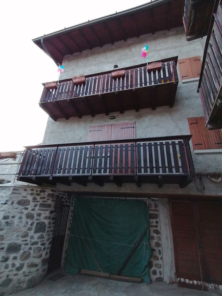 Apartamento de 4 divisões em Lozio, Italy N.º 145774