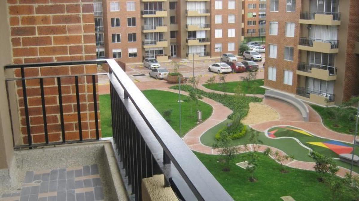 3 bedrooms House in Cundinamarca, Colombia No. 5470