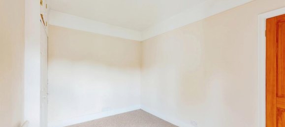 1 bedroom Maisonette in Crawley, United Kingdom No. 6301 18