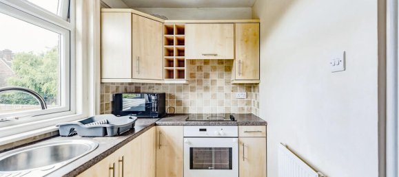 1 bedroom Maisonette in Crawley, United Kingdom No. 6301 9