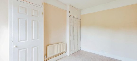 1 bedroom Maisonette in Crawley, United Kingdom No. 6301 2