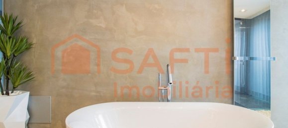 5 bedrooms House in Nazare, Portugal No. 140740 8