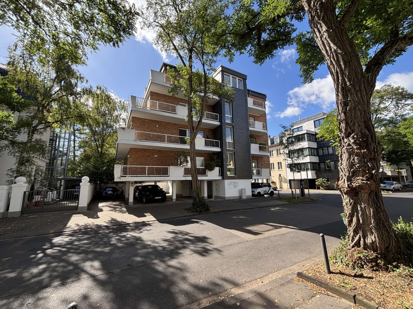 Propiedad comercial de 1 dormitorio en Cologne, Germany No. 312967