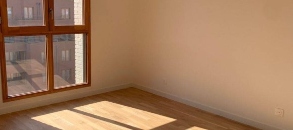 2 bedrooms Apartment in Bobigny, France No. 328043 5