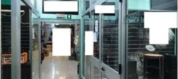 147m² Commercial property in Rome, Italy No. 194012 16