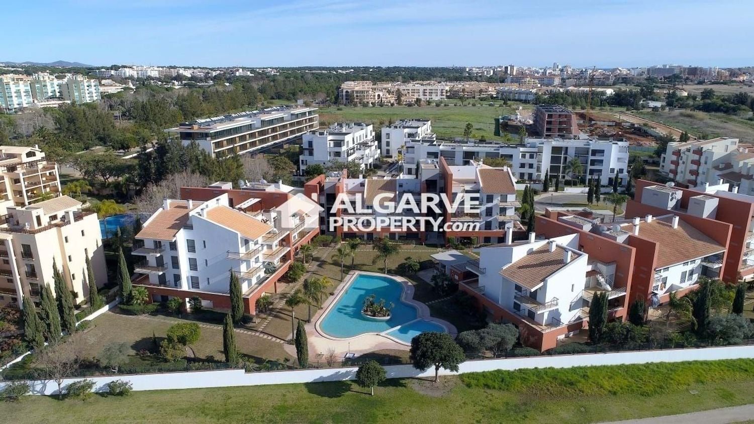2 bedrooms Apartment in Quarteira, Portugal No. 14279
