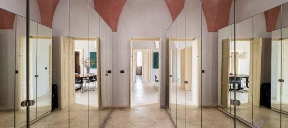 Edificio de 5 habitaciónes en Cutrofiano, Italy No. 237542 36