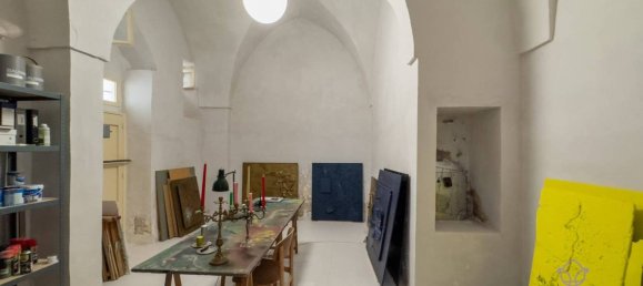 Edificio de 5 habitaciónes en Cutrofiano, Italy No. 237542 45