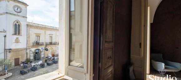 Edificio de 5 habitaciónes en Cutrofiano, Italy No. 237542 32