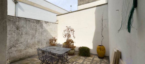 Edificio de 5 habitaciónes en Cutrofiano, Italy No. 237542 21