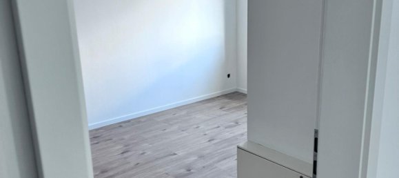 2 bedrooms Apartment in Hagen, Germany No. 302851 4