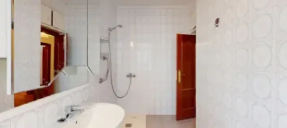 4 bedrooms Apartment in Basque Autonomous Community, Spain No. 145372 25