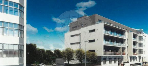 1790m² Land in Rio de Mouro, Portugal No. 75358 4