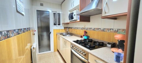 Apartamento de 3 dormitorios en Terrassa, Spain No. 140267 12