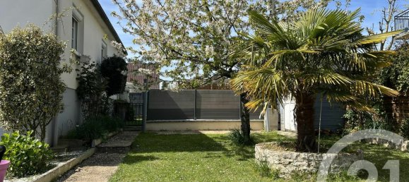 3 bedrooms House in Chartres, France No. 60509 18