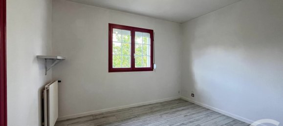 3 bedrooms House in Chartres, France No. 60509 16