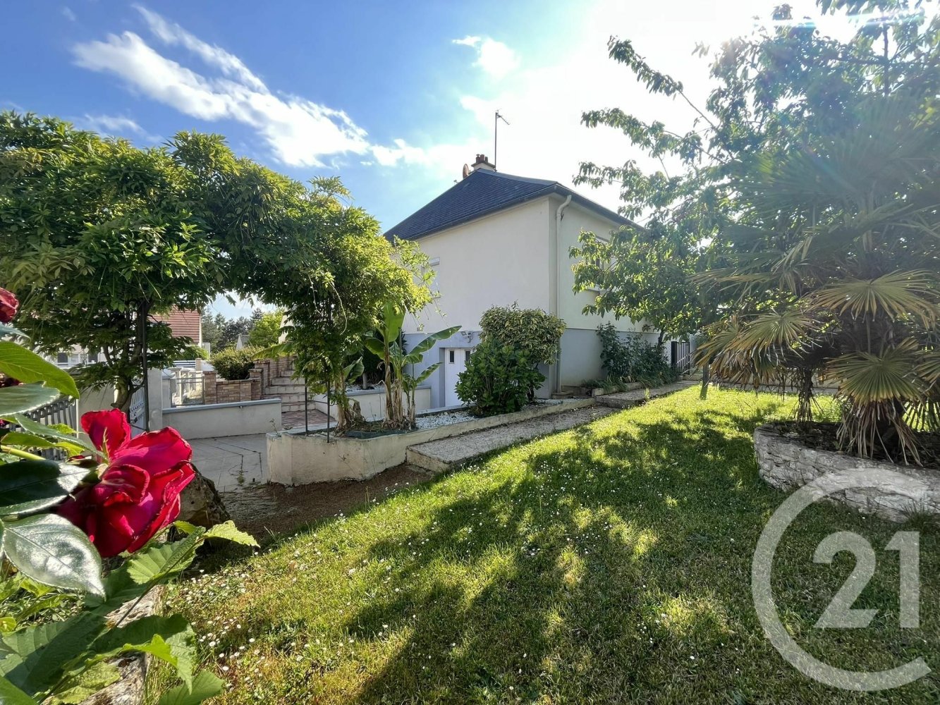 3 bedrooms House in Chartres, France No. 60509