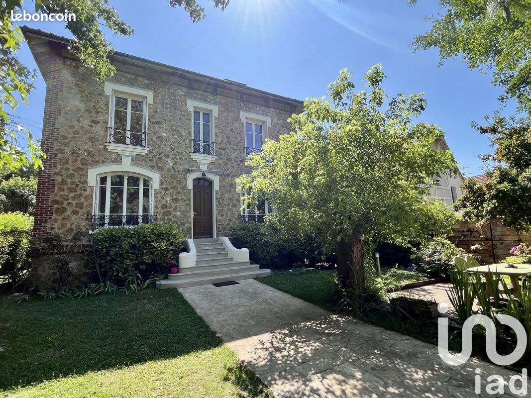 8 rooms House in Ezanville, France No. 284234