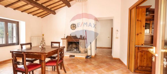 8 rooms House in Cupramontana, Italy No. 2917 7