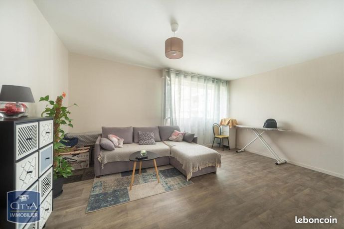 Studio in Macon, France No. 360020