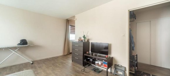 Studio in Macon, France No. 360020 7