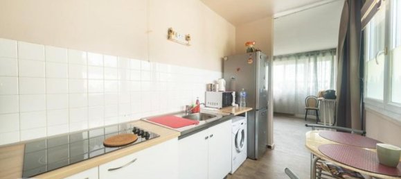 Studio in Macon, France No. 360020 4