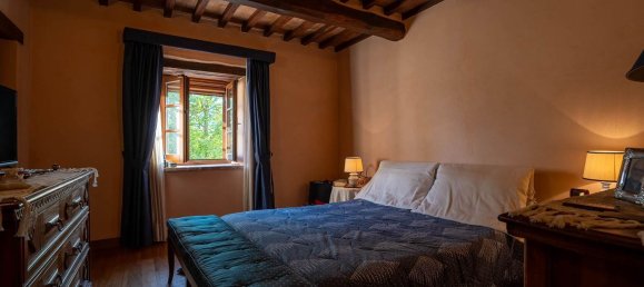 8 rooms House in Passignano sul Trasimeno, Italy No. 113601 10