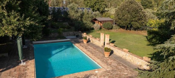 8 rooms House in Passignano sul Trasimeno, Italy No. 113601 2