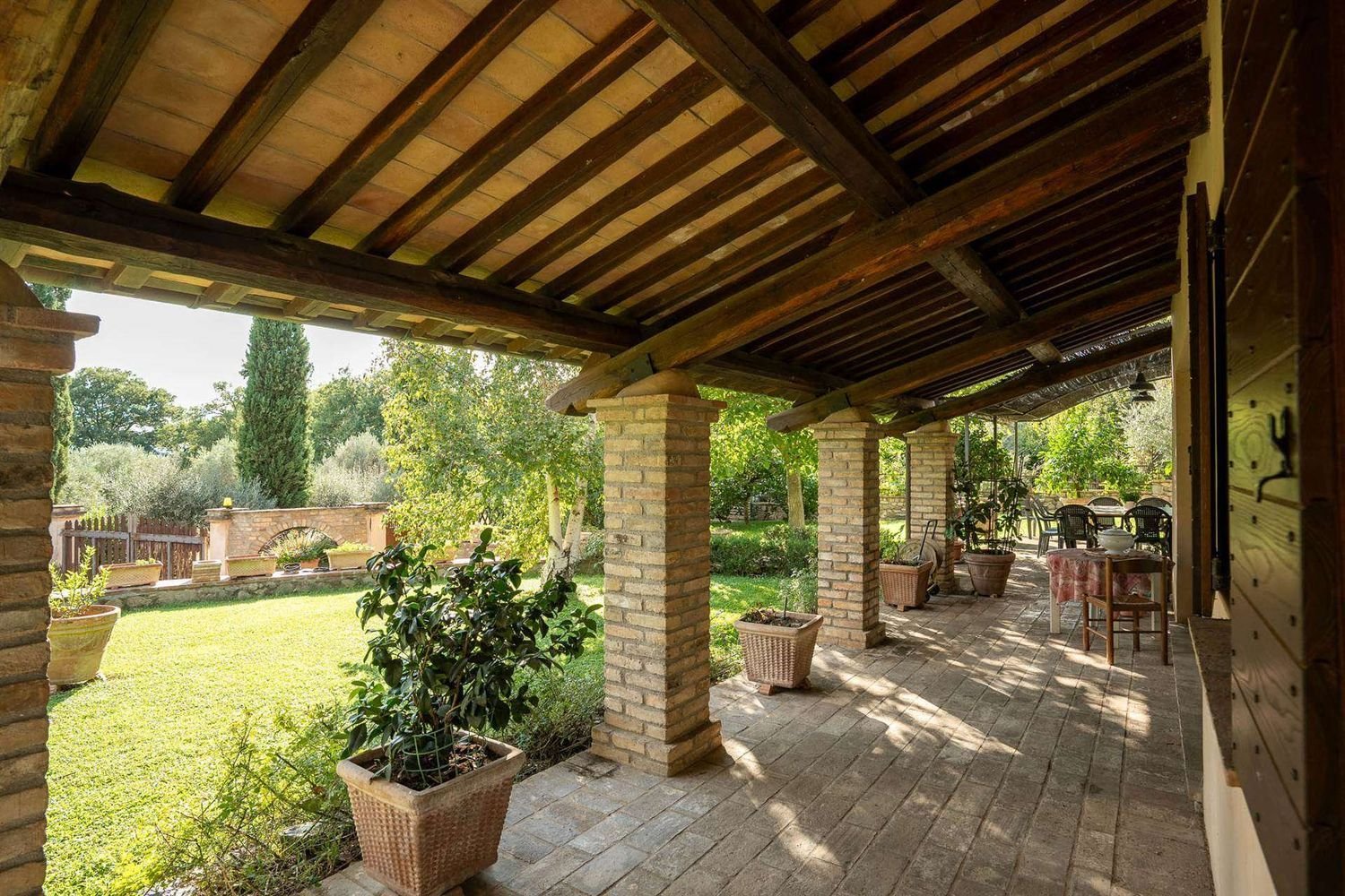 8 rooms House in Passignano sul Trasimeno, Italy No. 113601