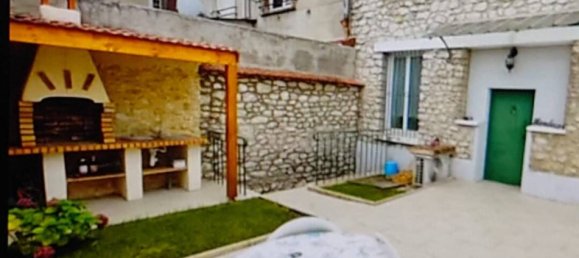 110m² Commercial property in Champagne-sur-Seine, France No. 143306 2