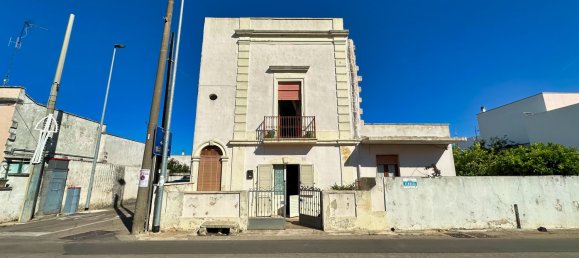 6 rooms House in Andrano, Italy No. 316553 3