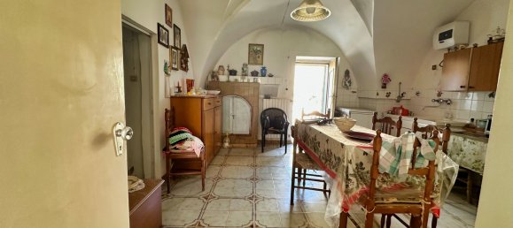 6 rooms House in Andrano, Italy No. 316553 9