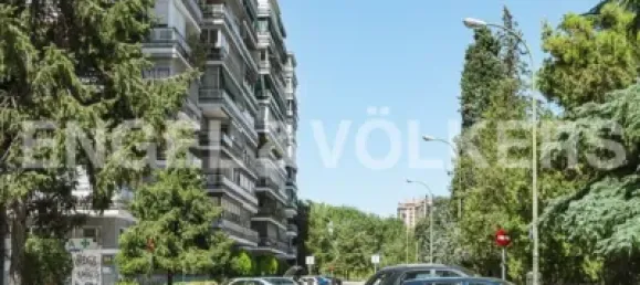 4 Schlafzimmer Wohnung in Madrid, Spain, Nr. 176767 8