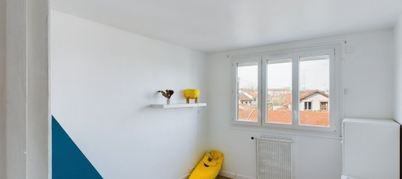 Apartamento de 3 dormitorios en Montreuil, France No. 171410 7