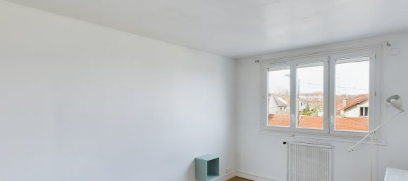 Apartamento de 3 dormitorios en Montreuil, France No. 171410 6