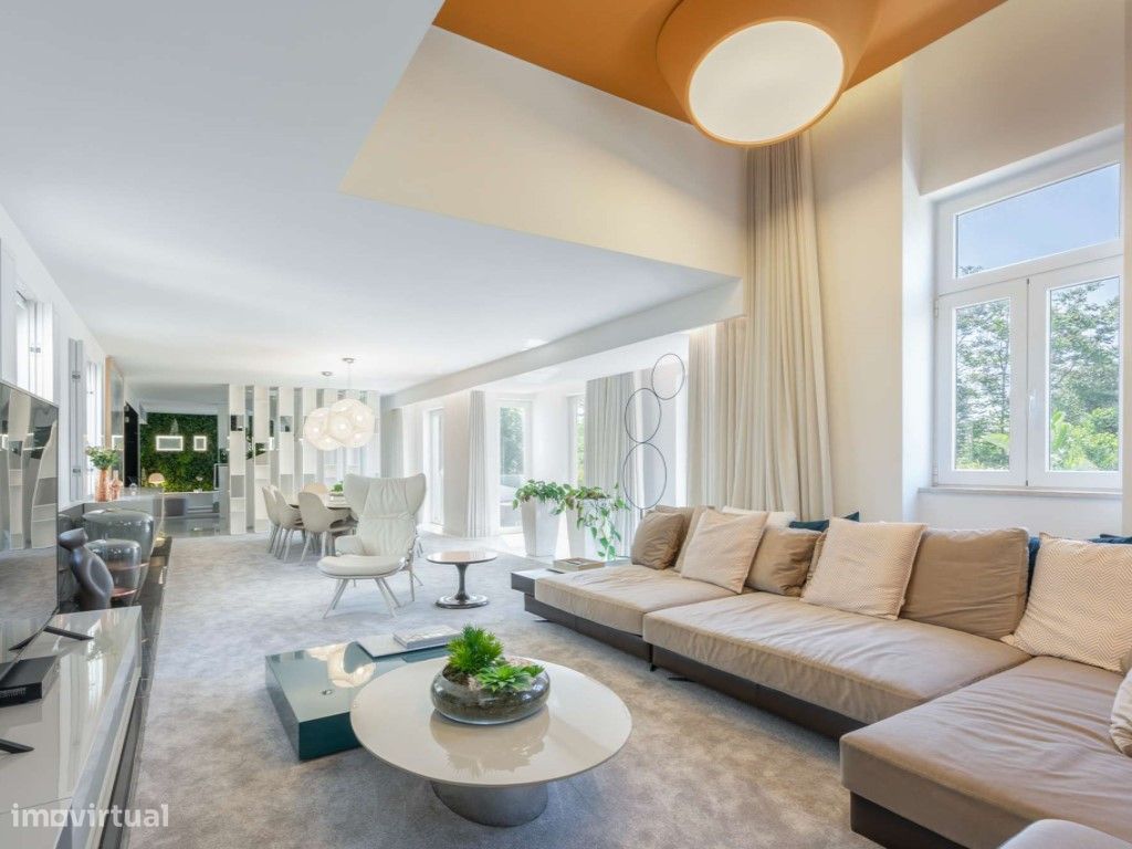 5 bedrooms Apartment in Lisbon, Portugal No. 58479