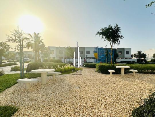 3 bedrooms Townhouse in Yas Island, UAE No. 56118