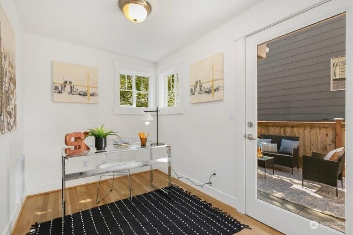 Дом с 3 спальнями в Сиэтл, США № 215871