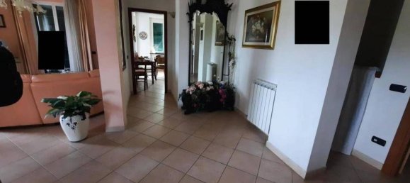 3 rooms Apartment in Vezzano Ligure, Italy No. 93841 5