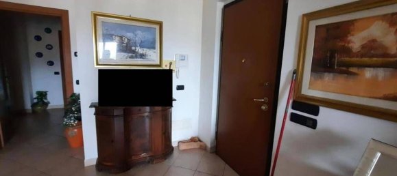 3 rooms Apartment in Vezzano Ligure, Italy No. 93841 2