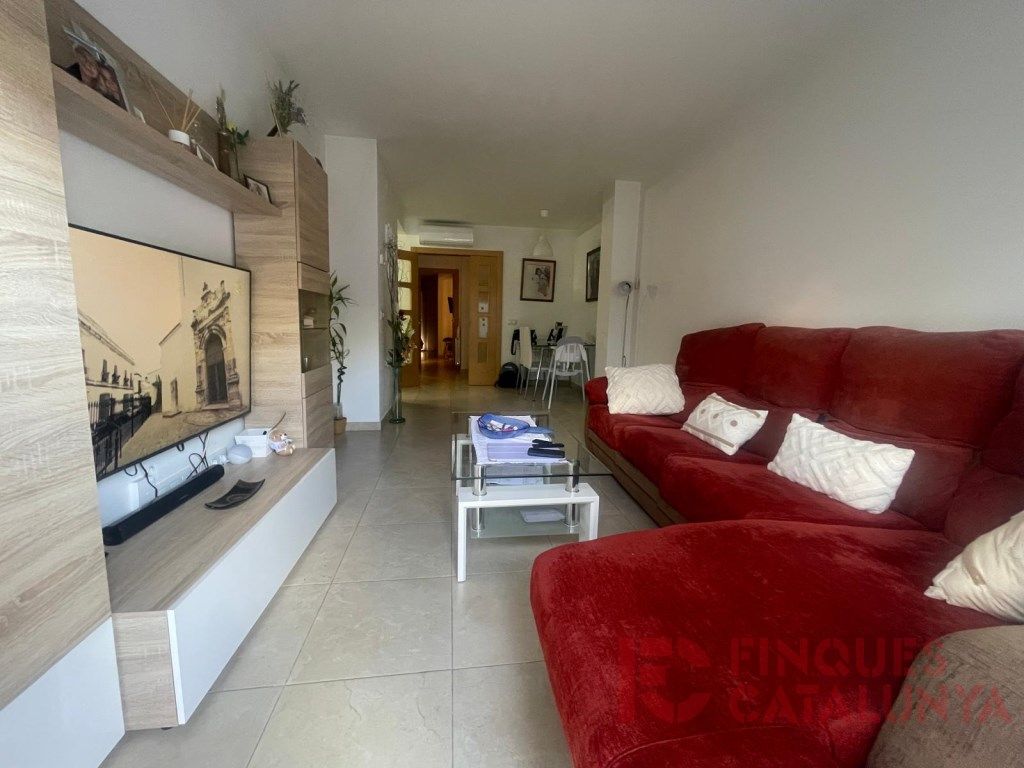 Apartamento de 2 dormitorios en Quart, Spain No. 134328