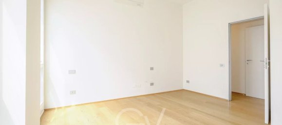 4 rooms Apartment in Milan, Italy No. 263940 35
