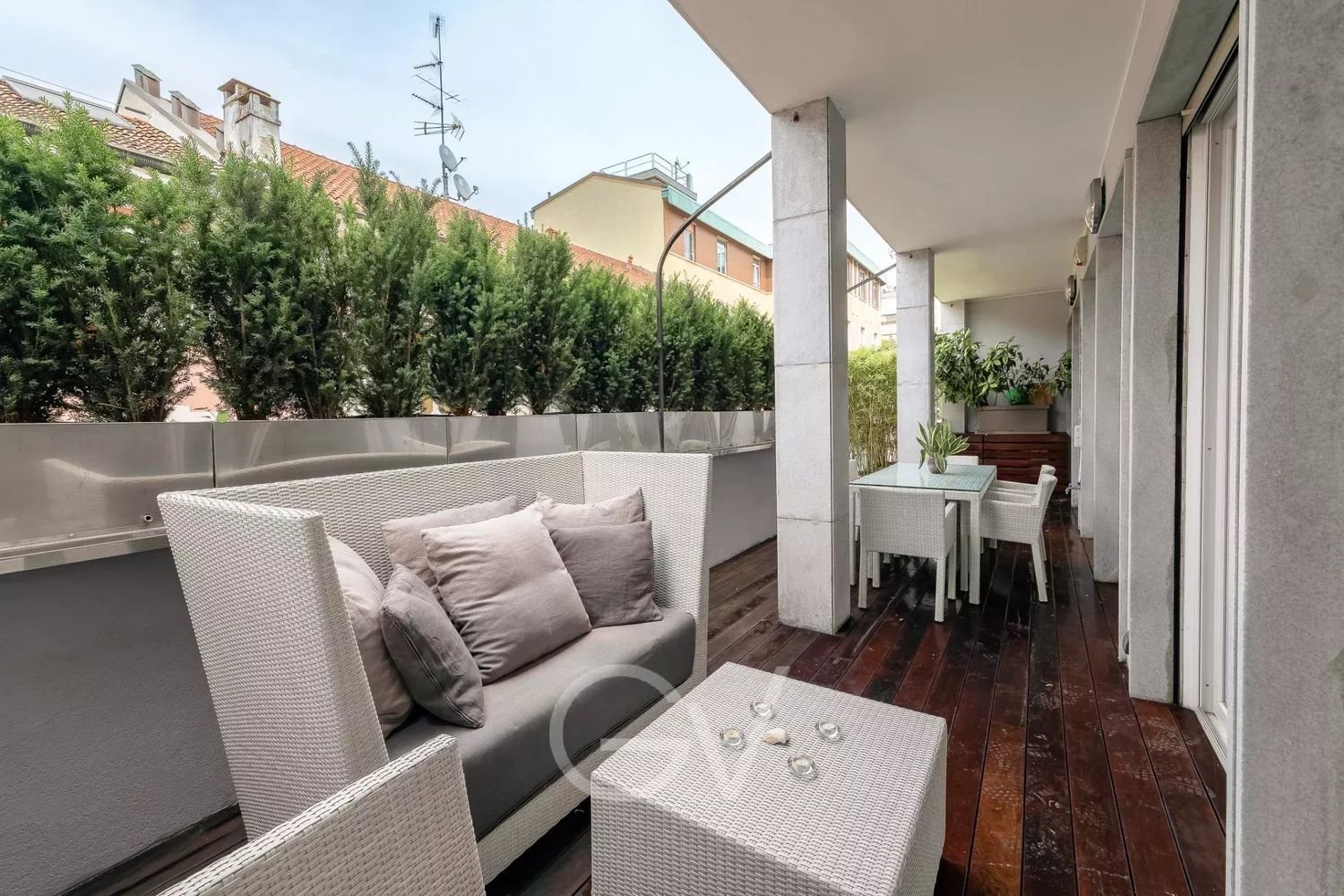 4 rooms Apartment in Milan, Italy No. 263940